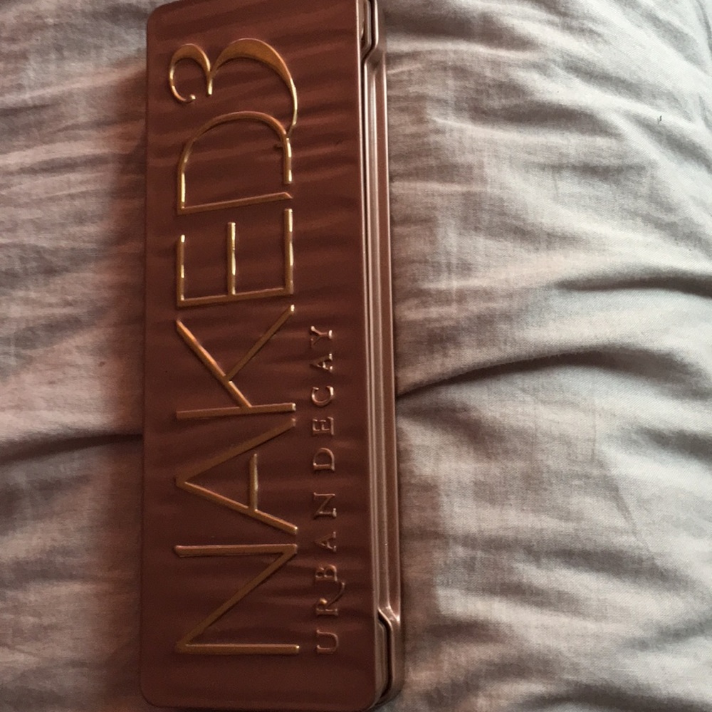 NAKED URBAN DECAY 3 PALLET!!